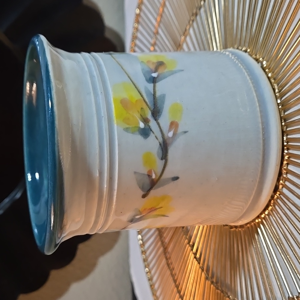 Great Bay Pottery  4" Floral Crock - Picture 3 of 6